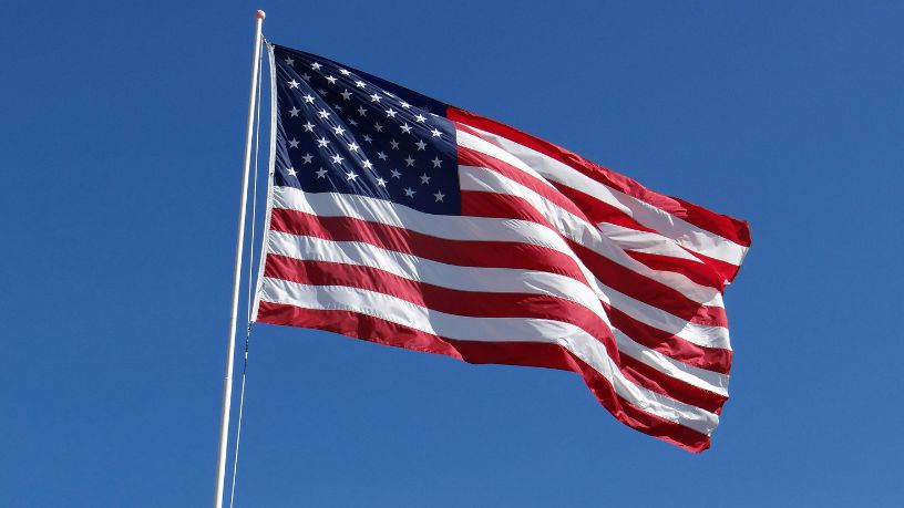 Ataque dos EUA a embarcação no Pacífico reacende debate global sobre segurança marítima e uso da força militar