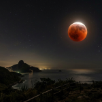 Eclipse lunar quase total será visível no Brasil nesta semana; saiba horário e como observar
